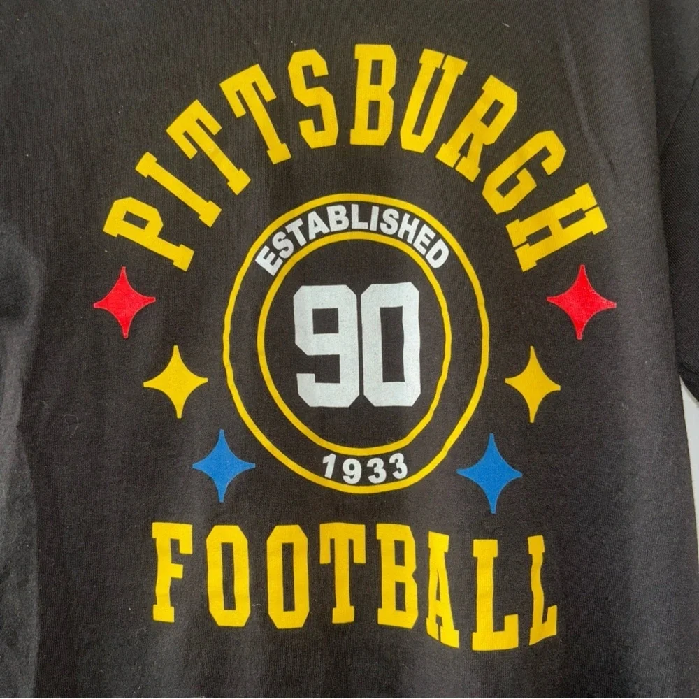 PITTSBURGH FOOTBALL WATT 90 BLACK TEE SHIRT SIZE LADIES MEDIUM - Picture 3 of 11